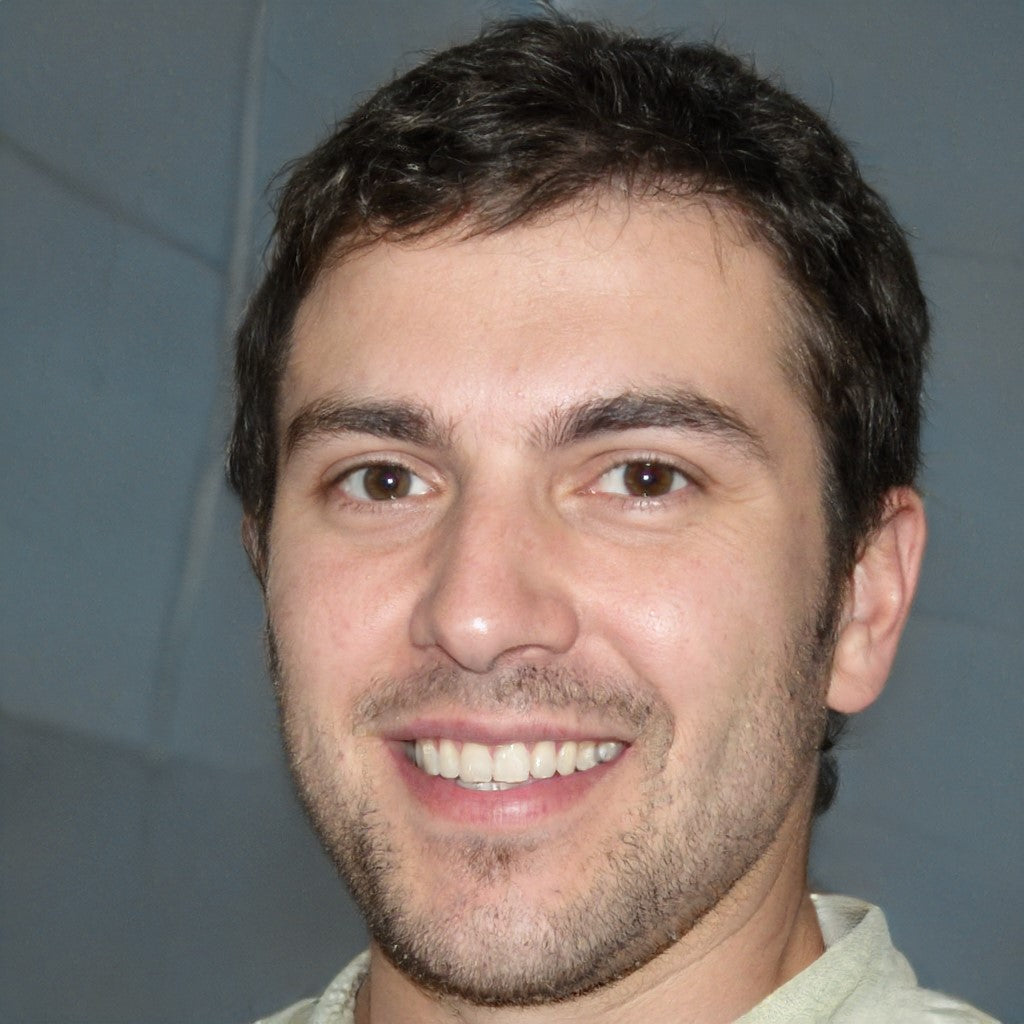 <em><strong>Juan Martínez García</strong></em>